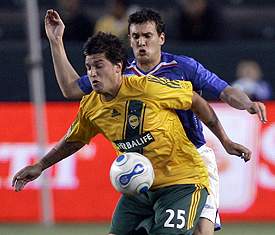 Santino Quaranta had a few scoring chances for the Galaxy against Rangers Wednesday.
